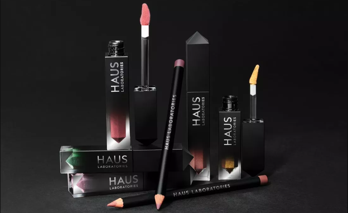 В ожидании феерии смотрим на красивые тюбики. источник: kosmetista.ru