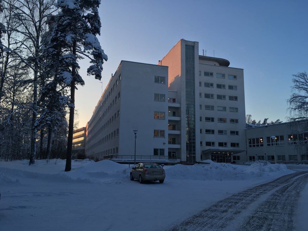 Такой мы увидели нашу больницу первый раз. 