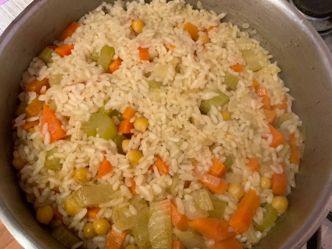 рис с нутом. рис с нутом и овощами. рис с нутом. турецкий рис с нутом. рис с нутом.