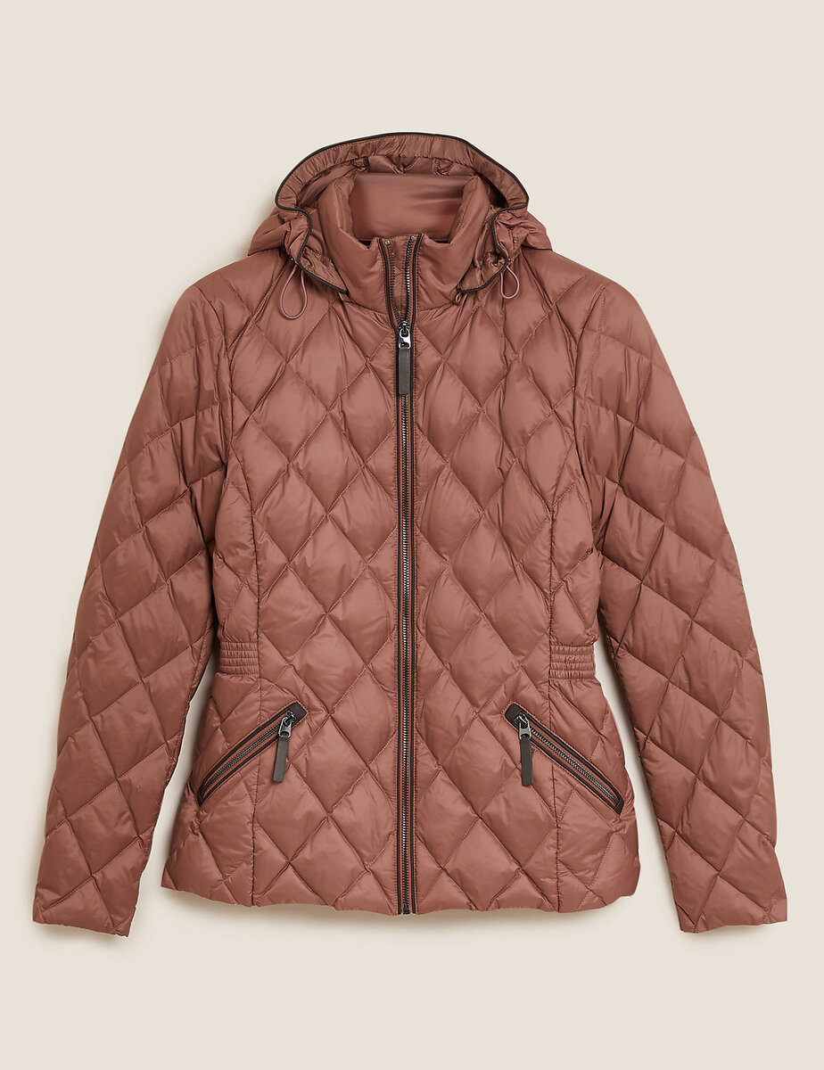 Такие куртки хороши в выходные на пикнике. Они, собственно, для этого и придуманы.