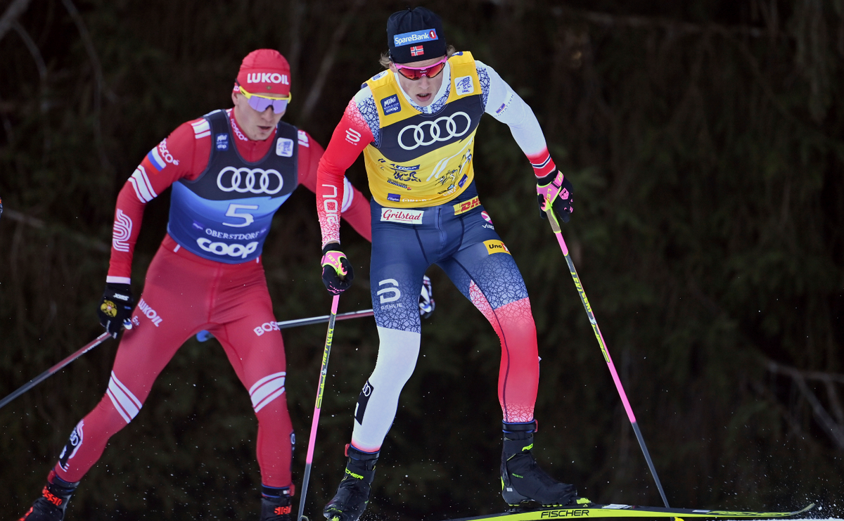 Александр Большунов против Йоханнеса Клэбо - супердуэль мирового спорта. Фото: globallookpress