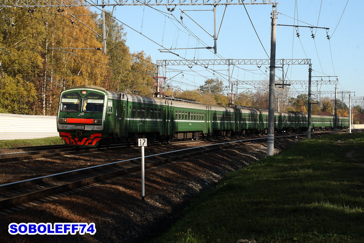 Электропоезд ЭД4М-0306. Перегон Реутово - Железнодорожная Московской железной дороги. Октябрь 2010 года