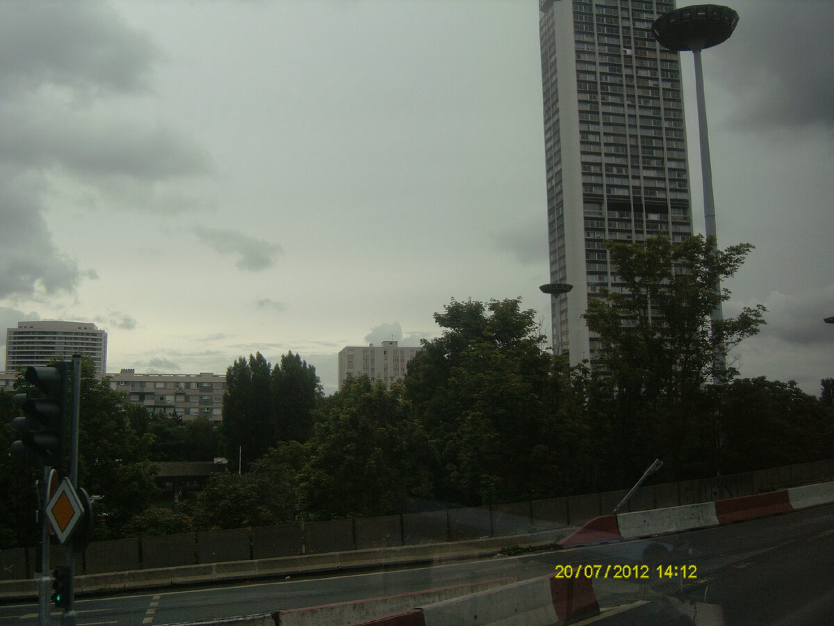 Окраины Парижа. Фото автора