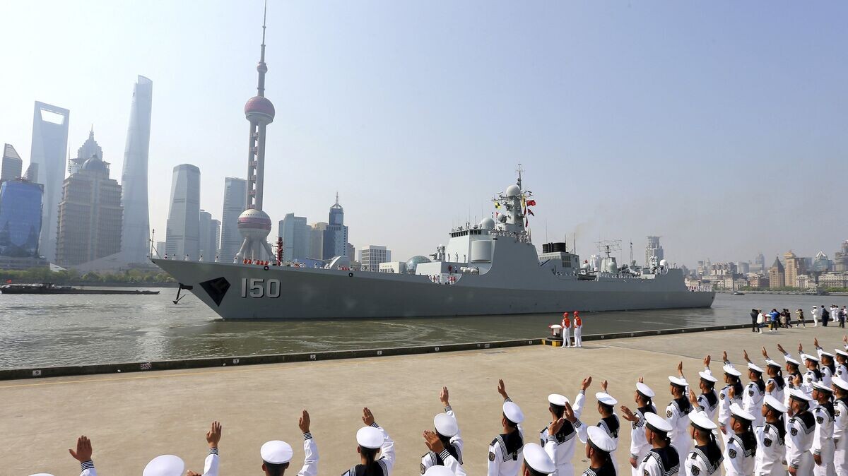    Корабль ВМФ Китая в Шанхае© AP Photo / Chen Fei/Xinhua