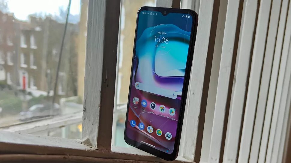  Moto G30 - большие возможности для смартфона бюджетного класса