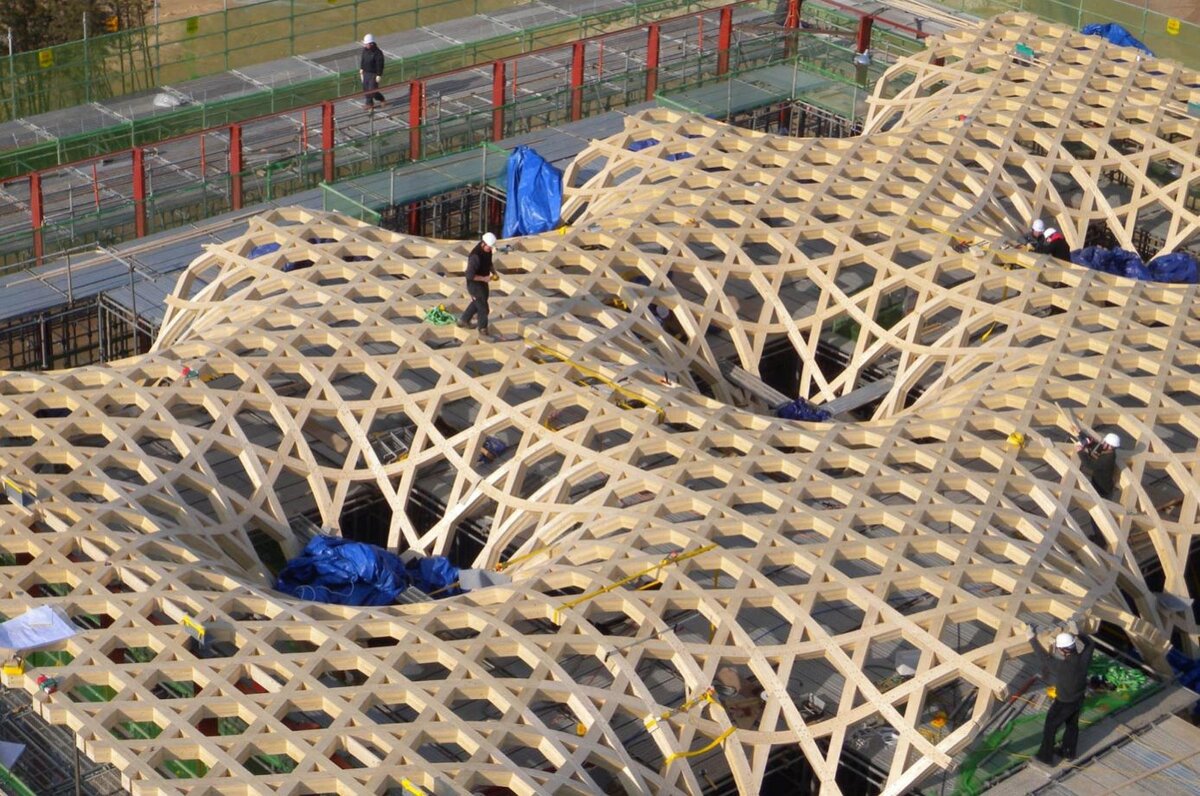 Источник изображения- https://parametric-architecture.com/wp-content/uploads/2018/10/PA_Nine-Bridges-Golf-Club-House-_19-1388x920.jpg

