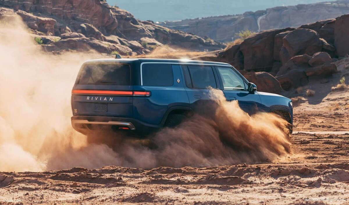 Rivian r1s внедорожник кино девушка сын Фили