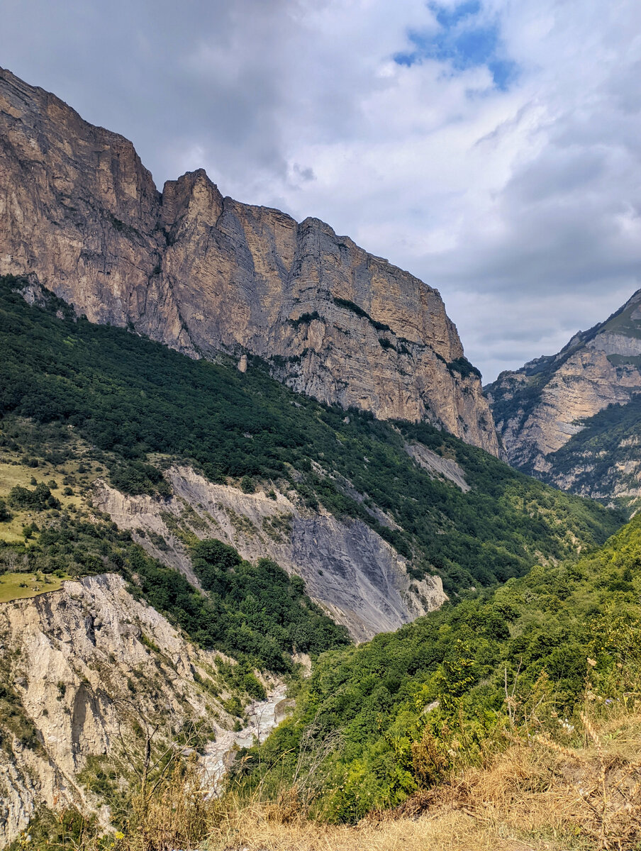 Верхняя Балкария ущелье