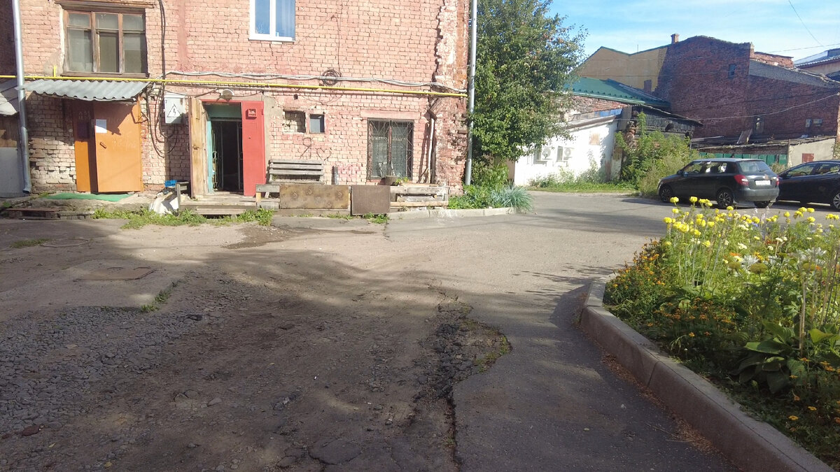 ул. Крестовая 31 со двора