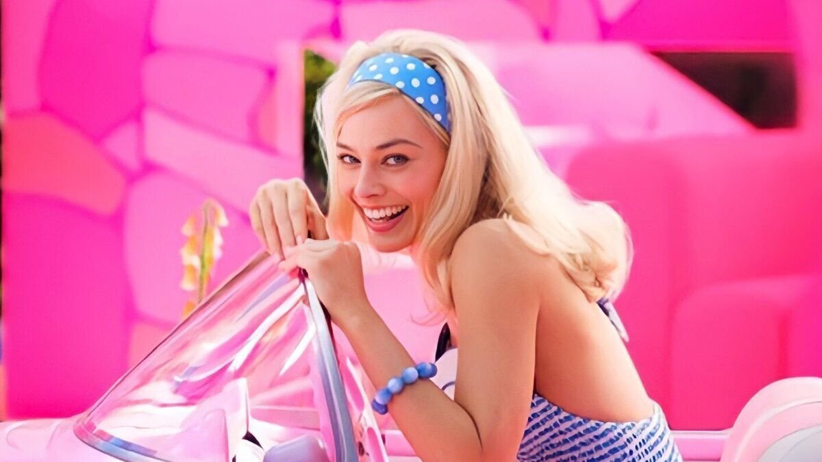 Фотография: кадр из фильма "Барби" (Barbie)