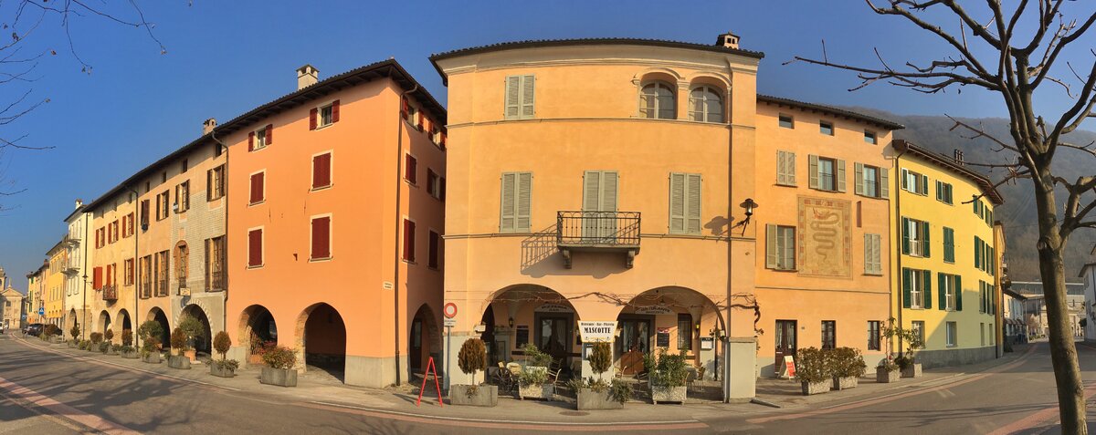 Городок Биссоне в кантоне Тичино – родина знаменитых архитекторов, фото ©Giulia Ilina