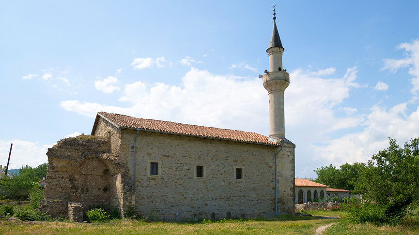 МЕЧЕТЬ ХАНА УЗБЕКА. СТАРЫЙ КРЫМ, РЕСПУБЛИКА КРЫМ. ФОТОГРАФИЯ: ВИКТОР КАРАСЕВ / ФОТОБАНК «ЛОРИ»