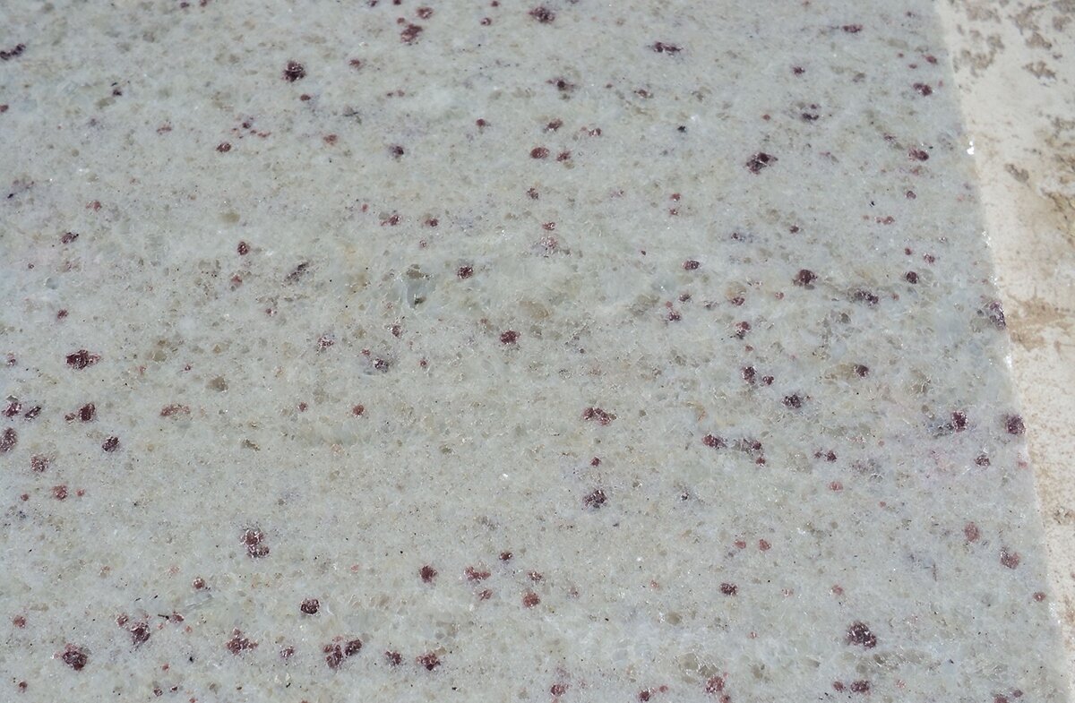 Натуральный гранит. Фото marktstein.ru.