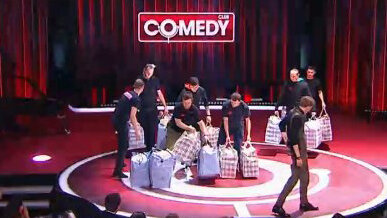 Выходят на арену силачи!