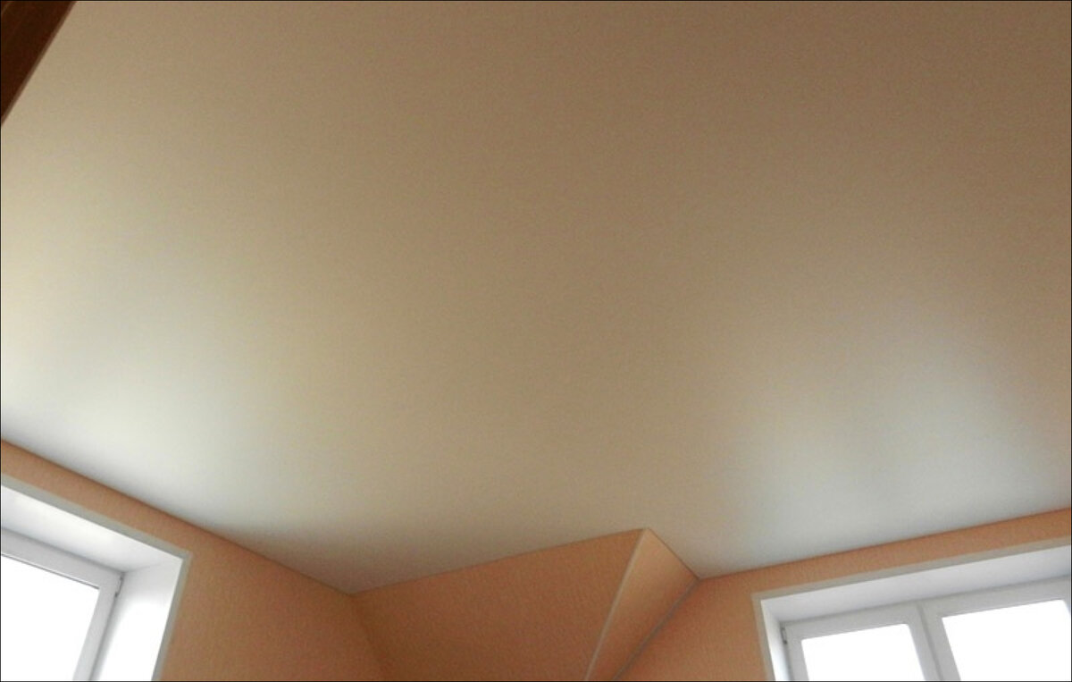 Сатиновый натяжной потолок