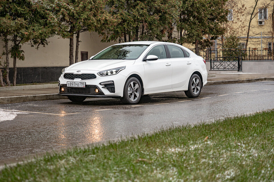 Kia cerato задняя полка