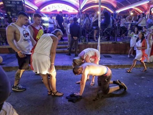 Отдых " по британски" в Магалуфе