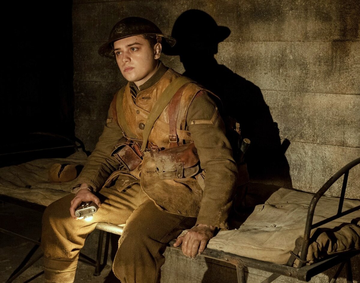 Дин-Чарльз Чапмен в к/ф "1917"