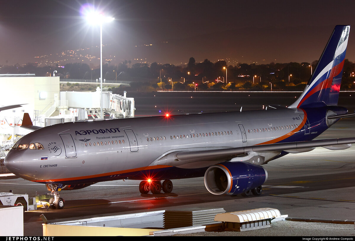 A330 самолет можно увидеть в Аэропорту Санкт-Петербурга и других аэропортах