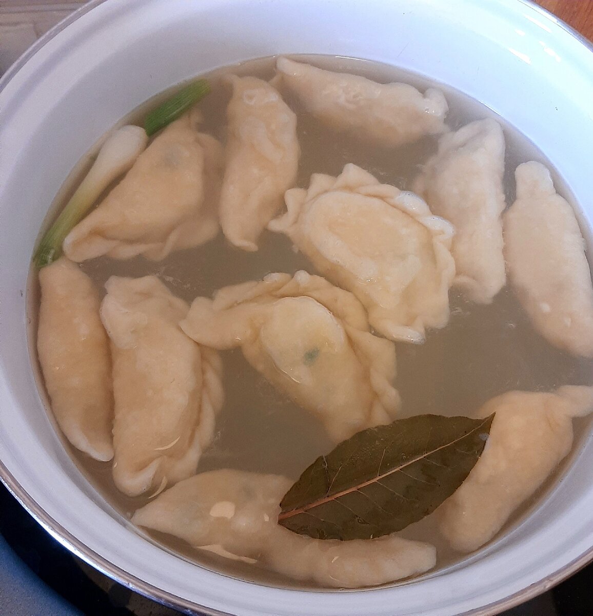 Вкусные домашнии вареники с картофелем