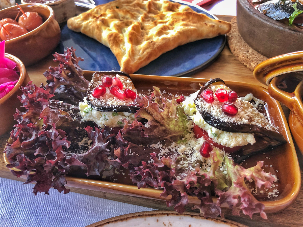 Язычки из баклажанов с имеретинским сыром и зеленью 