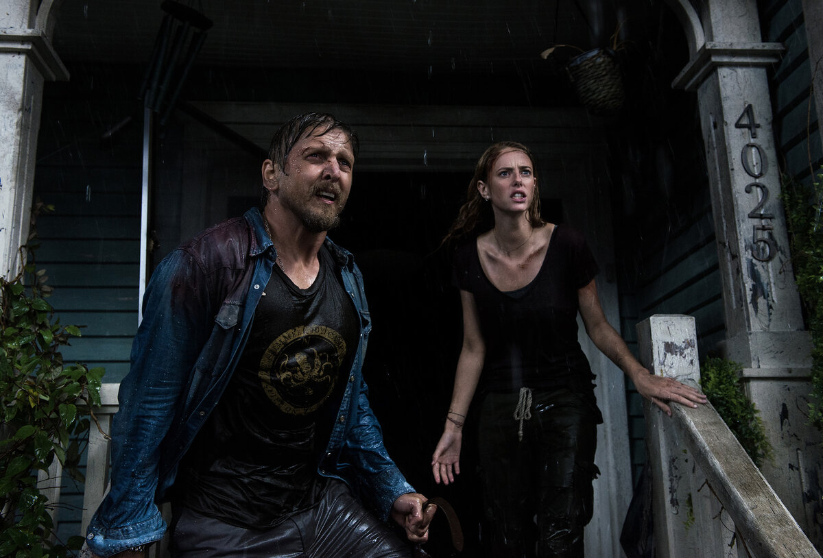 Капкан фильм 2019. Капкан фильм 2019 Барри Пеппер. Капкан триллер Кая Скоделарио.