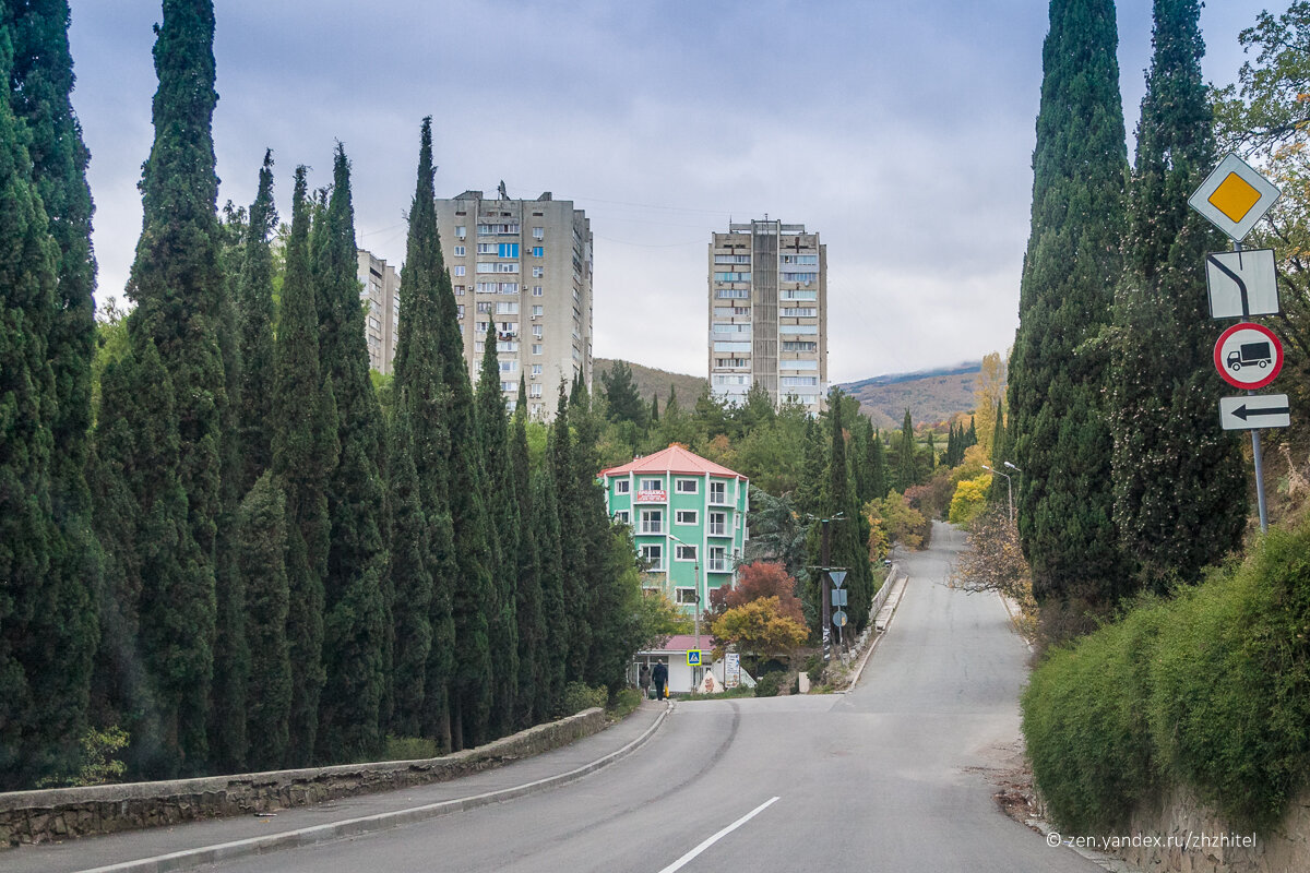 Отдых в партените крым 2024. Партенит. Вид на Аю-Даг от Алушты. ЧП Крым сегодня в Партените.