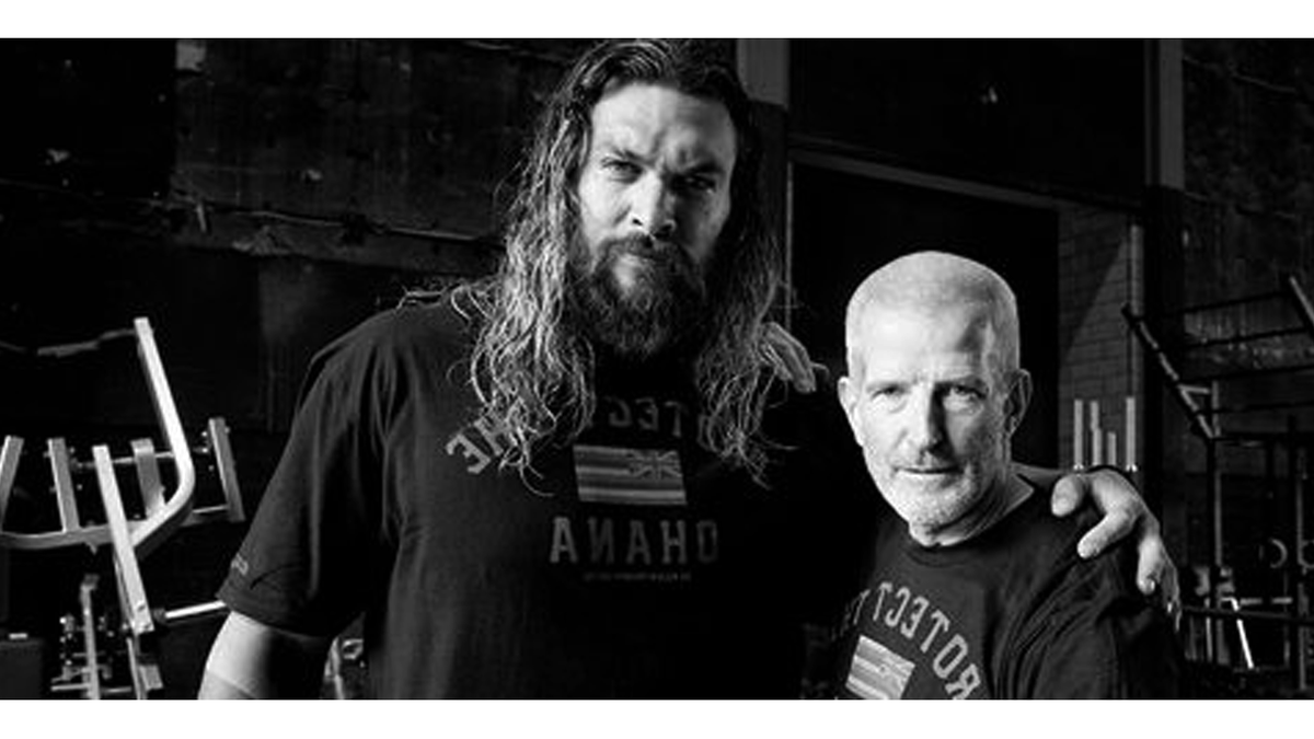 Майк Твайт вместе с Джейсоном Момоа... Тренируются)