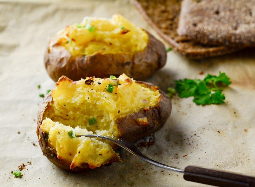 Есть или не есть? Нужно ли демонизировать картошку и исключать её из рациона при правильном питании