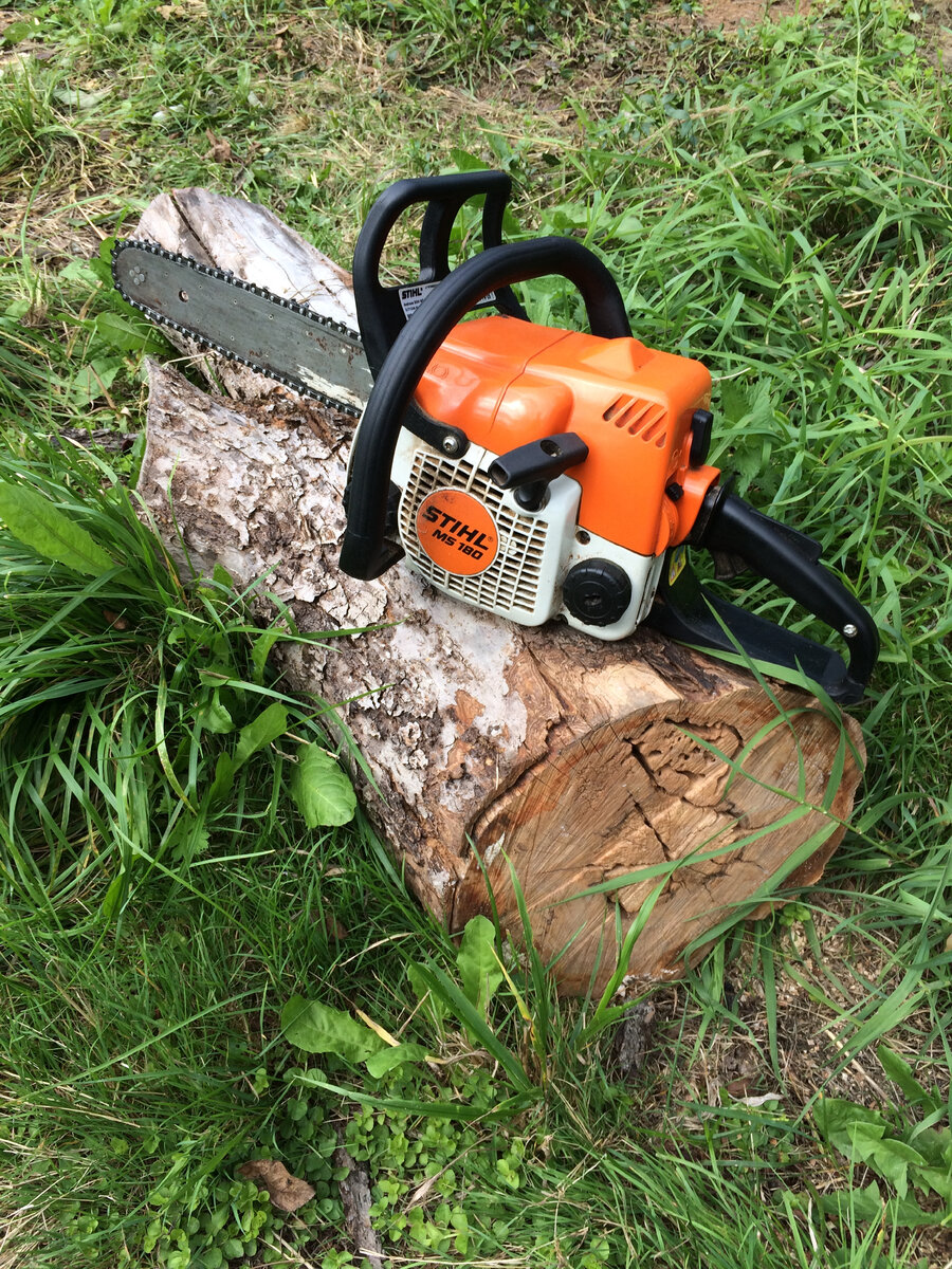 Пила Stihl MS 180. Общий вид. Авторская фотография.