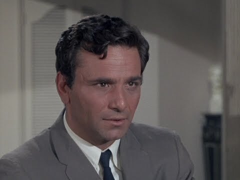 Лейтенант Коломбо в пилотной серии "Предписание — убийство " (1968).