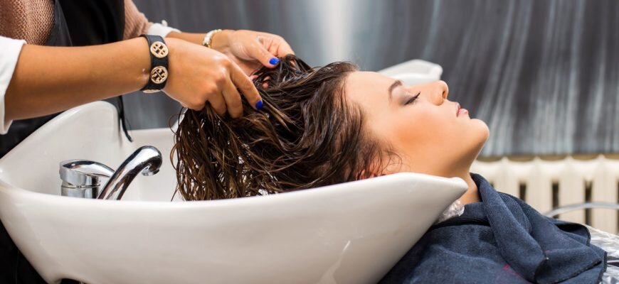 МЫТЬЕ ВОЛОС