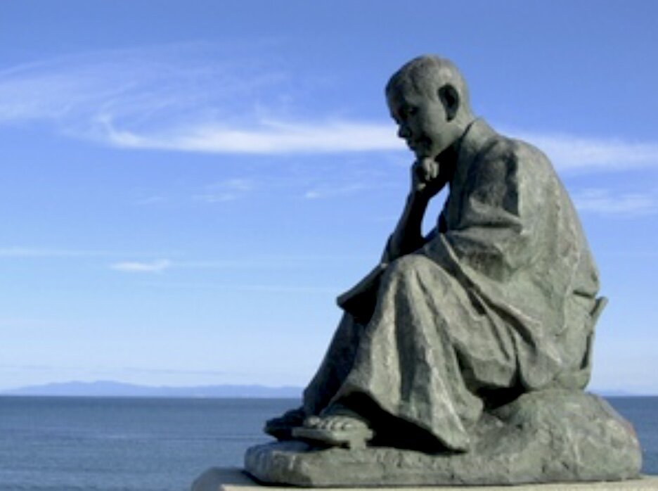 Памятник поэту Исикава Такубоку на его малой родине 