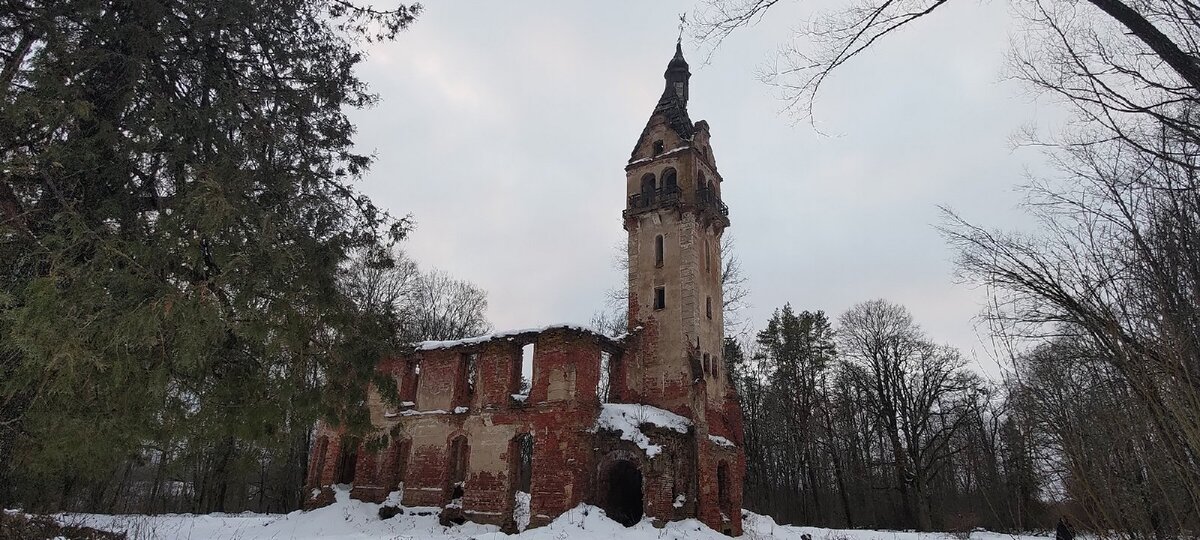 Фрагменты усадьбы Ванюковых. Новгородская область