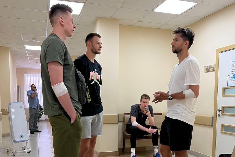 Слева направо: Цепков, Галимов, Кротков / фото: belogorievolley.ru