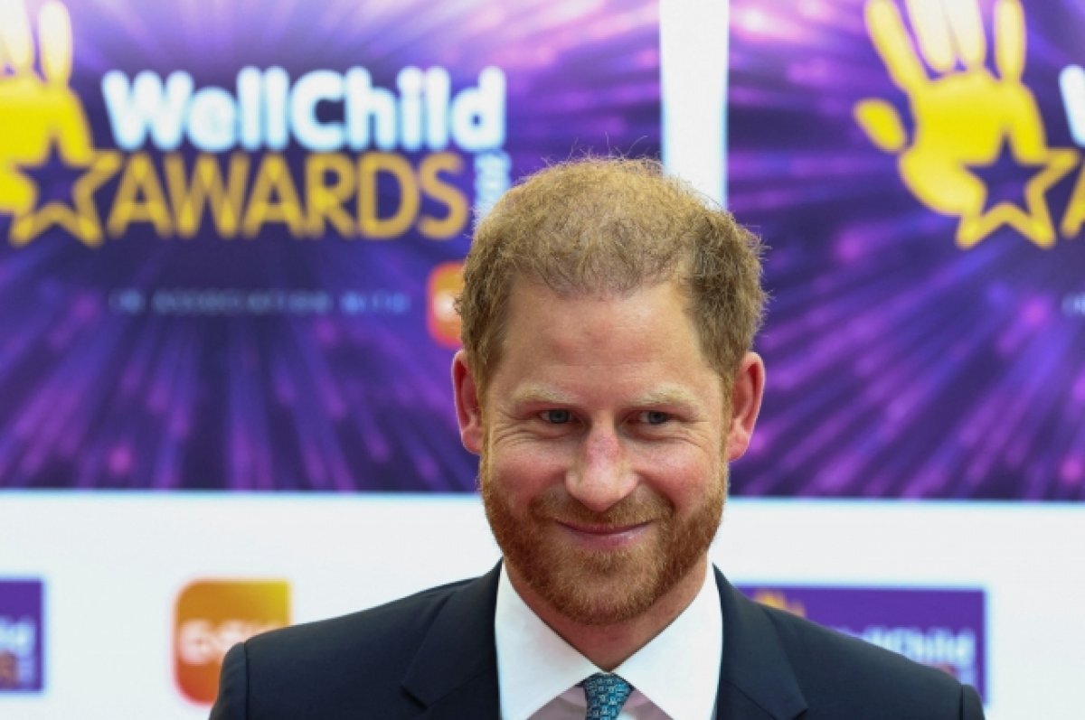    Принц Гарри прибыл в Лондон на вручение наград WellChild Awards без супруги