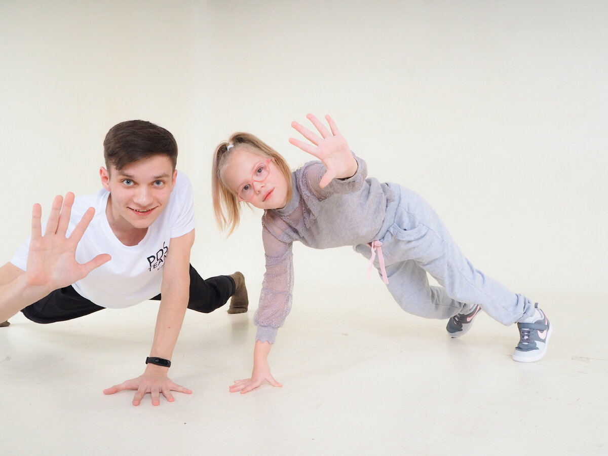 Эстрадные танцы. Спортивные бальные танцы. Будут ли танцы дети. Шоу танцы на тнт дети 2019. Спортивные танцы.