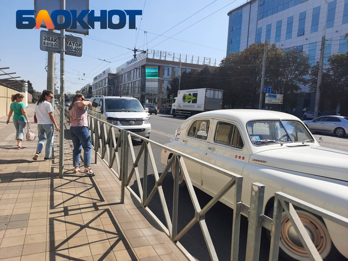 В Берлине нас боялись немцы»: участники автопробега в Краснодаре рассказали  о любви к Родине и ретро-машинам | Блокнот Краснодар | Дзен