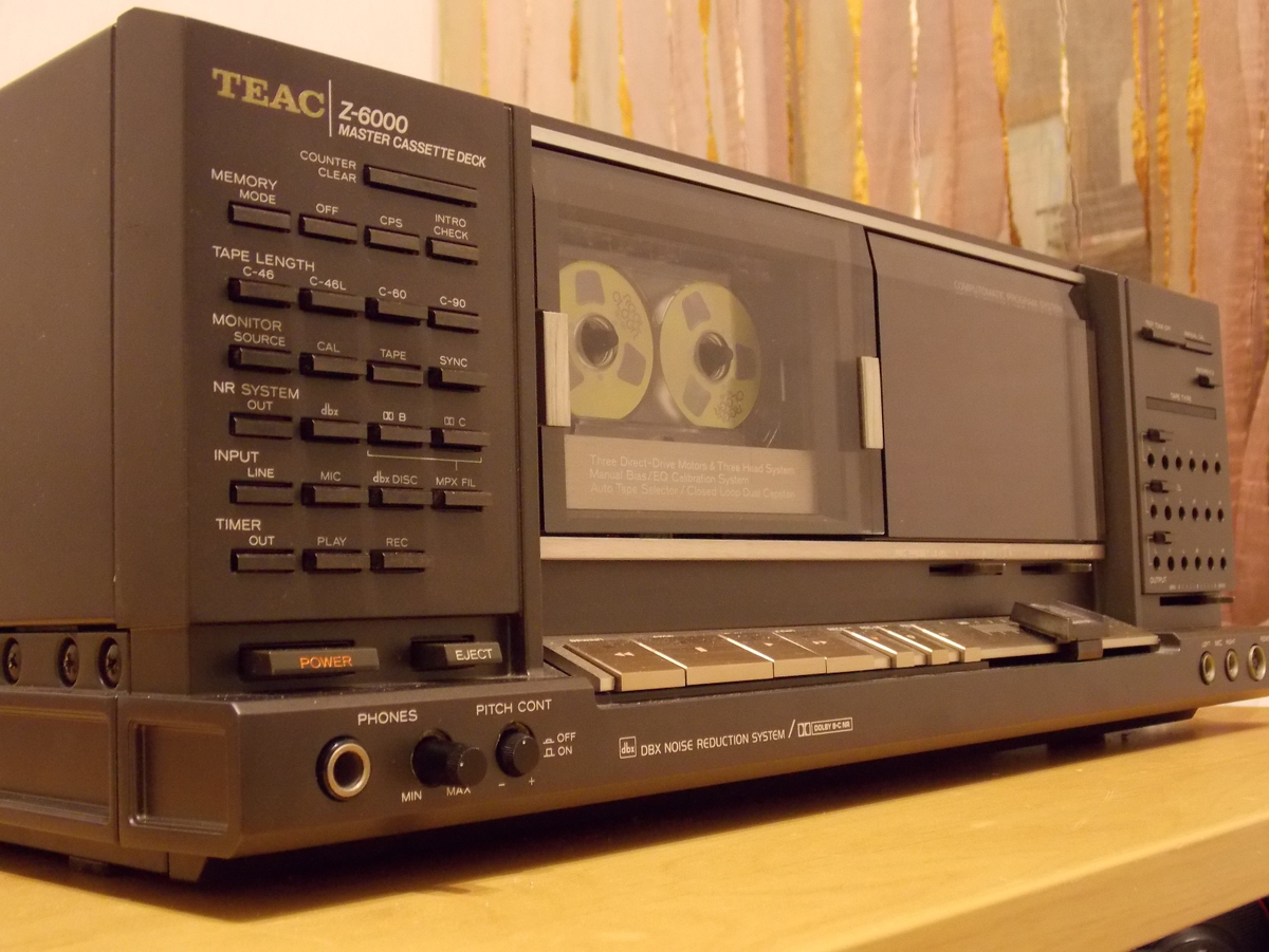 Годы mastering. Teac z-6000. Кассетная дека Teac z 6000. Teac z-6000 Master Cassette Deck. Кассетные деки 80-х.