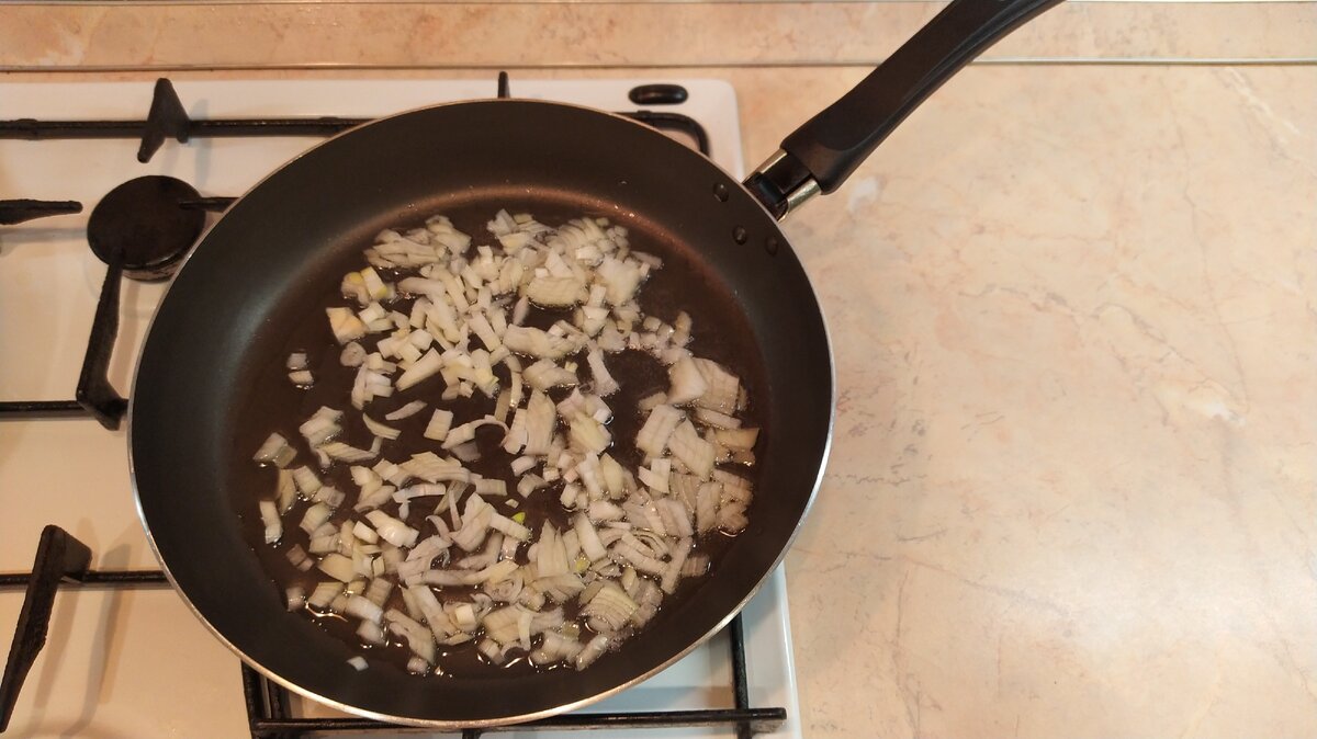 Гарнир из фасоли на удивление простой, но очень ароматный и вкусный