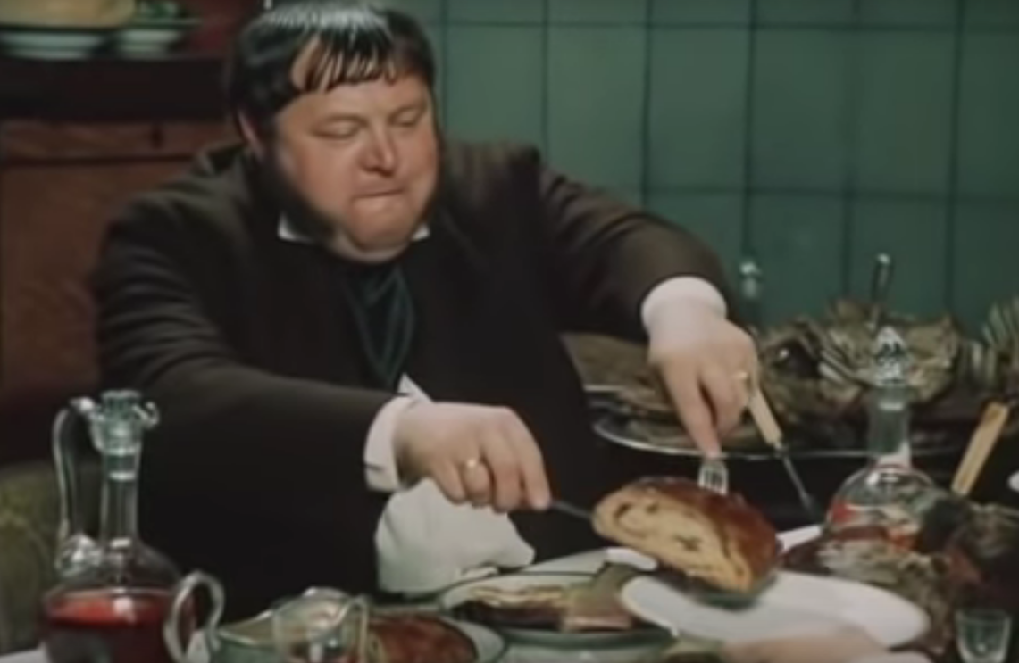 На обеде у Собакавича было предложено отведать "Няню"