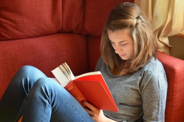 Читайте книги, друзья! Учение-свет, а не учение-тьма.