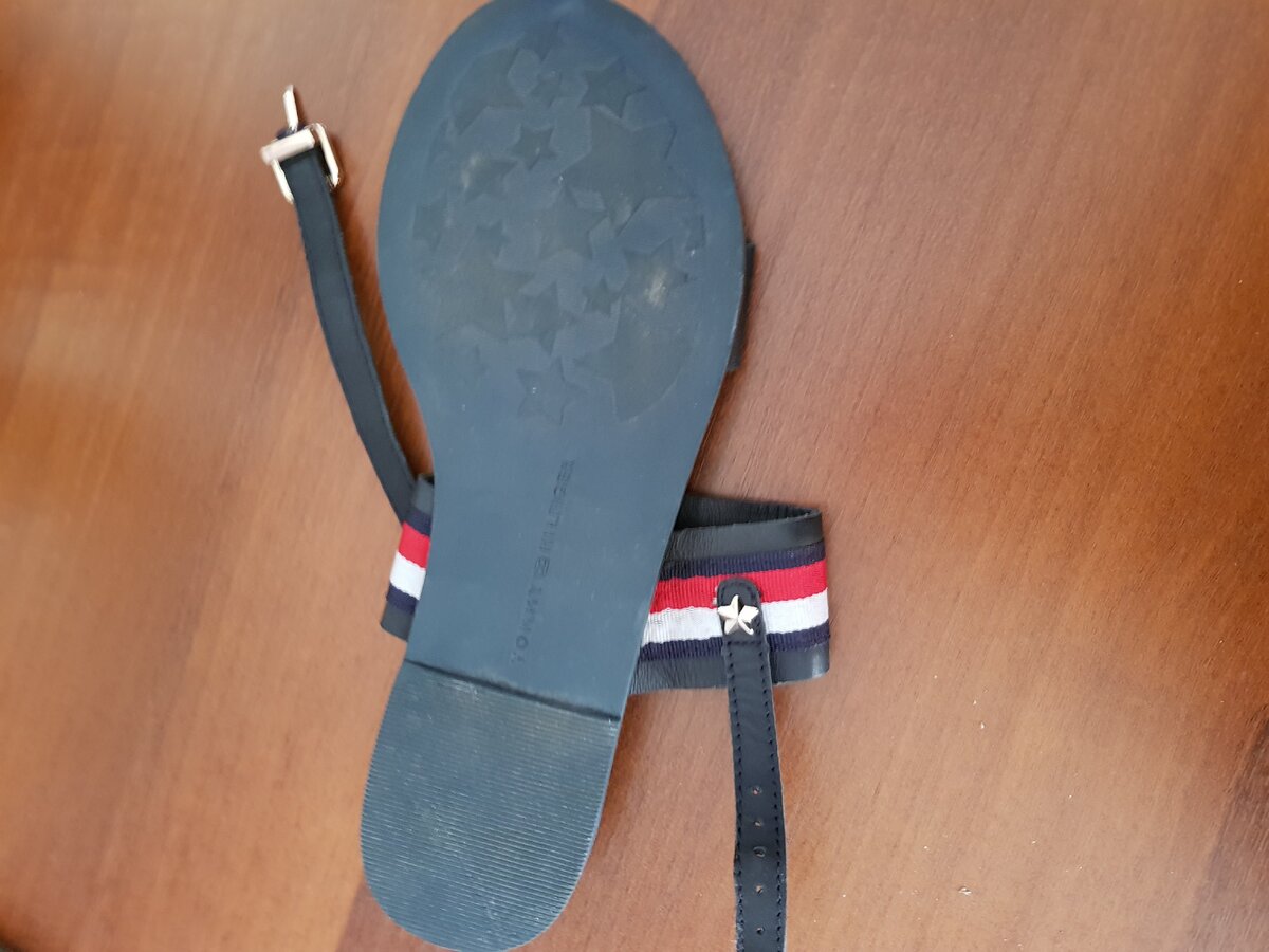 Покупала новые.1500 руб.в прошлом году.Но так и не надела ни разу .Очередь не дошла))))