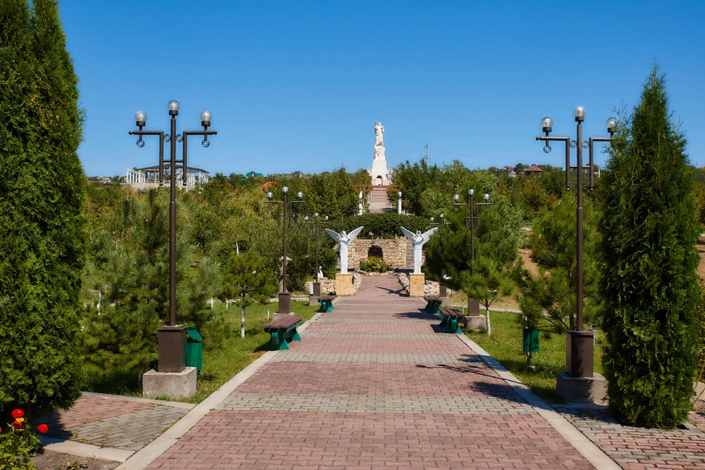 Петропавловский комплекс в Ессентуках. Рио де Ессентуки храмовый комплекс. Ессентуки храмовый комплекс Христа. Храмовый комплекс Петра и Павла в Ессентуках.