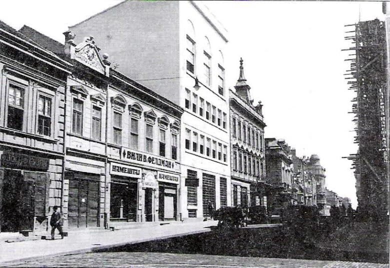 Строительство «Рояла»