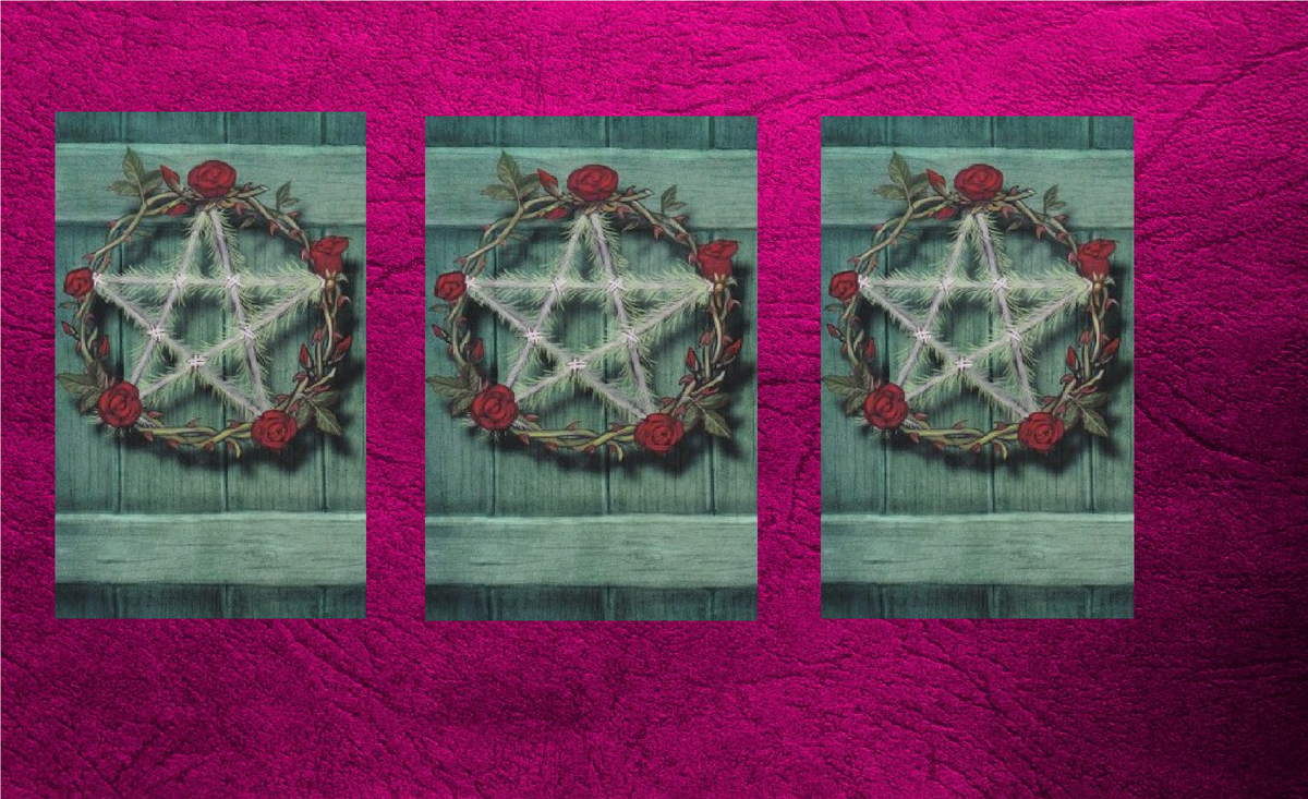 Слева 1, в центре 2, справа 3. Таро зелёных ведьм. Фото автора.