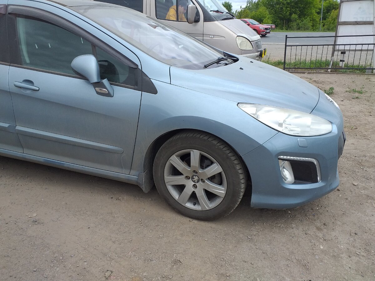 Это не Весточка, конечно, но фото мне сделать не дали