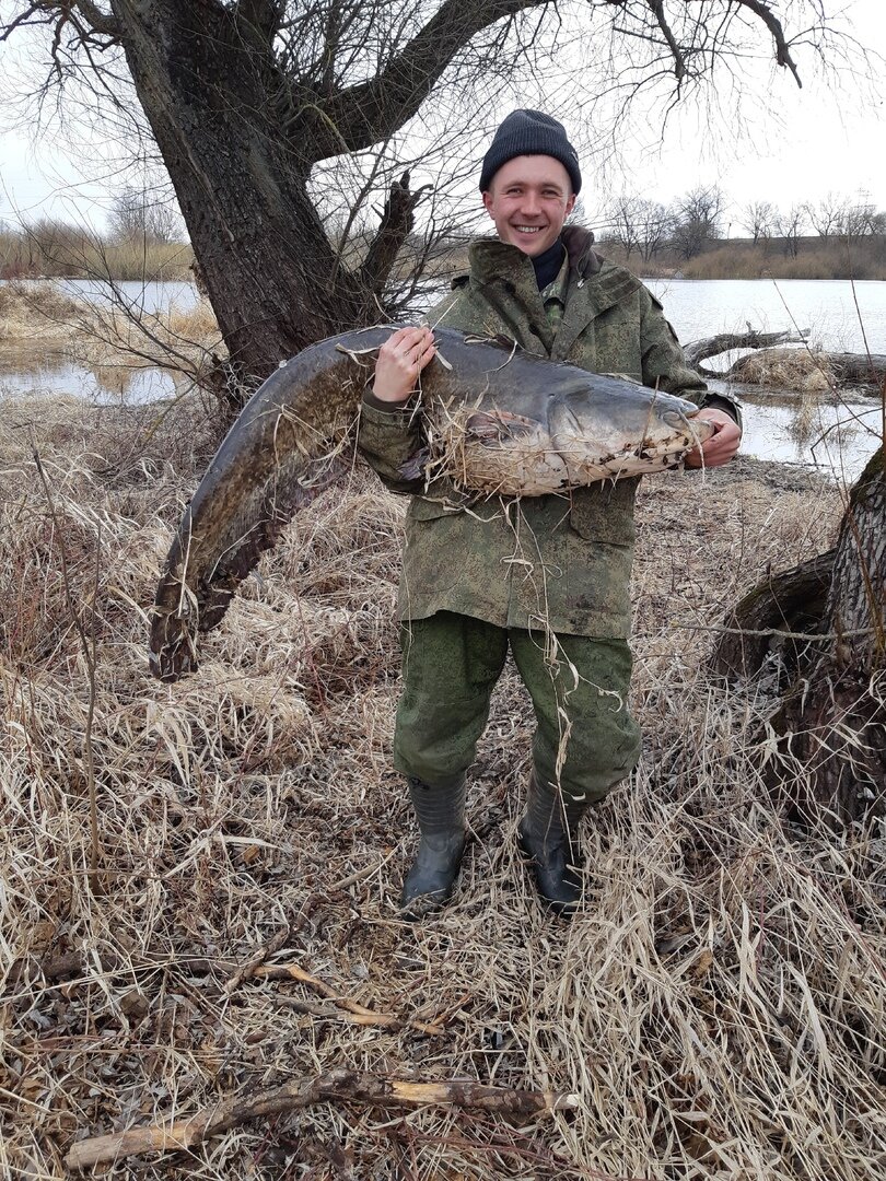 Автор статьи - Роман Седляров. Еще одно фото справа ->->->