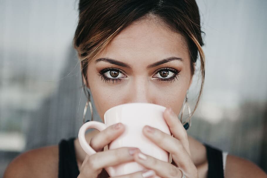 https://c0.wallpaperflare.com/preview/829/381/311/portrait-drinking-woman-coffee.jpg