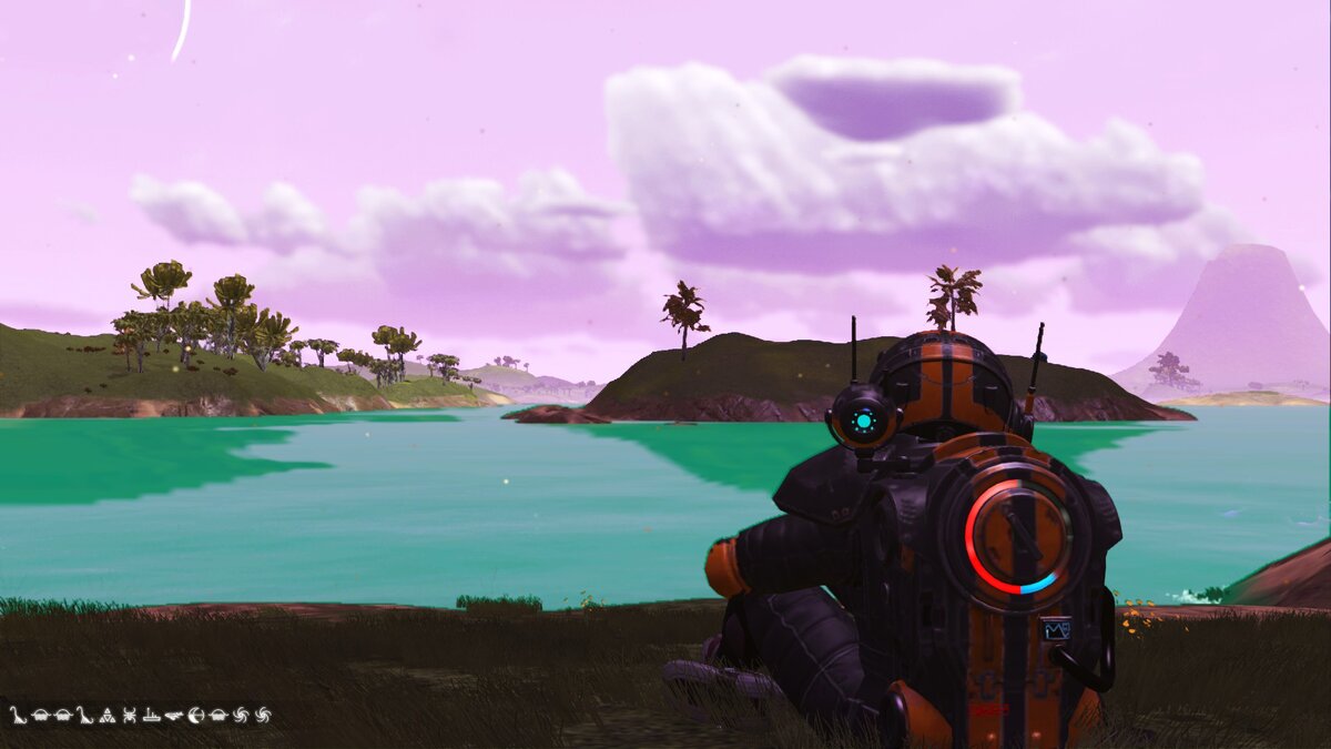 Рисунок 2 - Озеро около моей космической базы, фото в цвете.